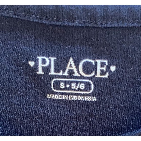 Childrens Place Girls Metallic Gold Lettered Studded Black Top Size Small - Picture 3 of 6